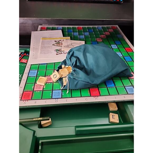 Vintage Spears Scrabble Deluxe Game With Turntable & Electronic Timer WORKS - Picture 6 of 7